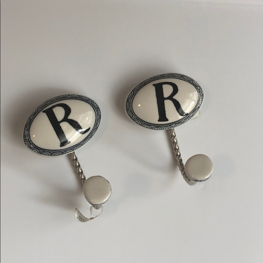 2 Anthropologie R hooks. NWT